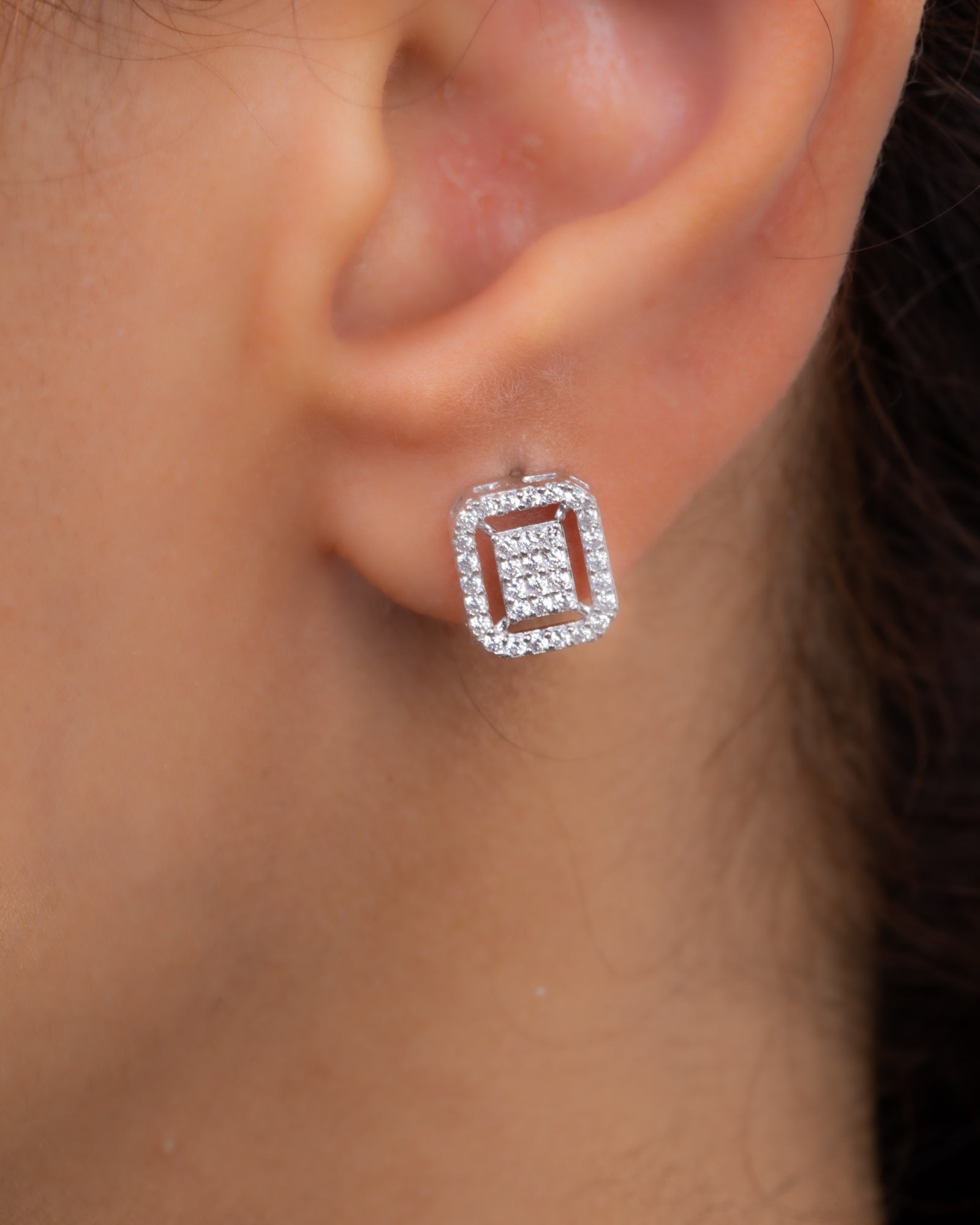 Zircon Diamond (032) Earring