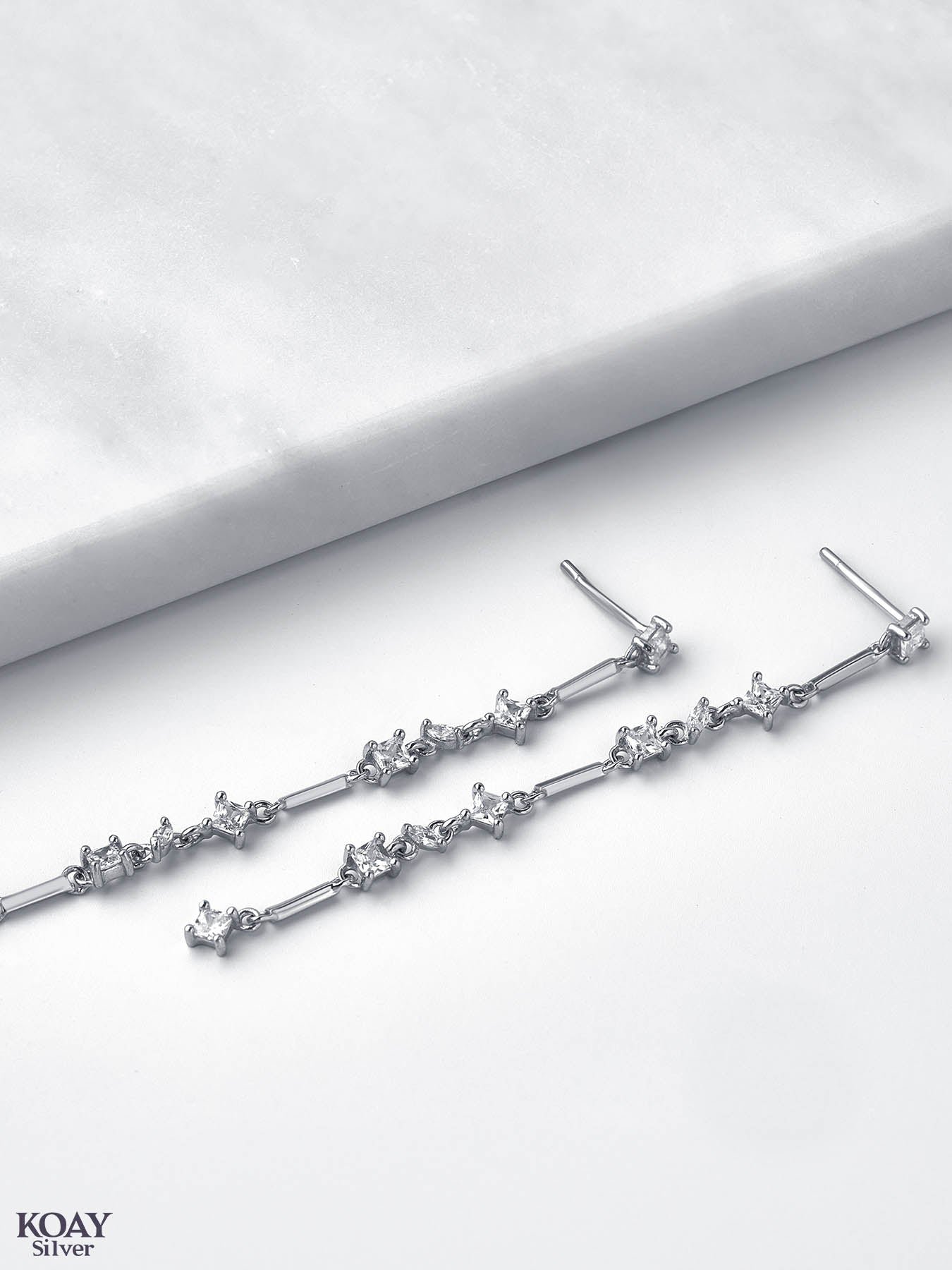 Zircons Chain Earring (03)