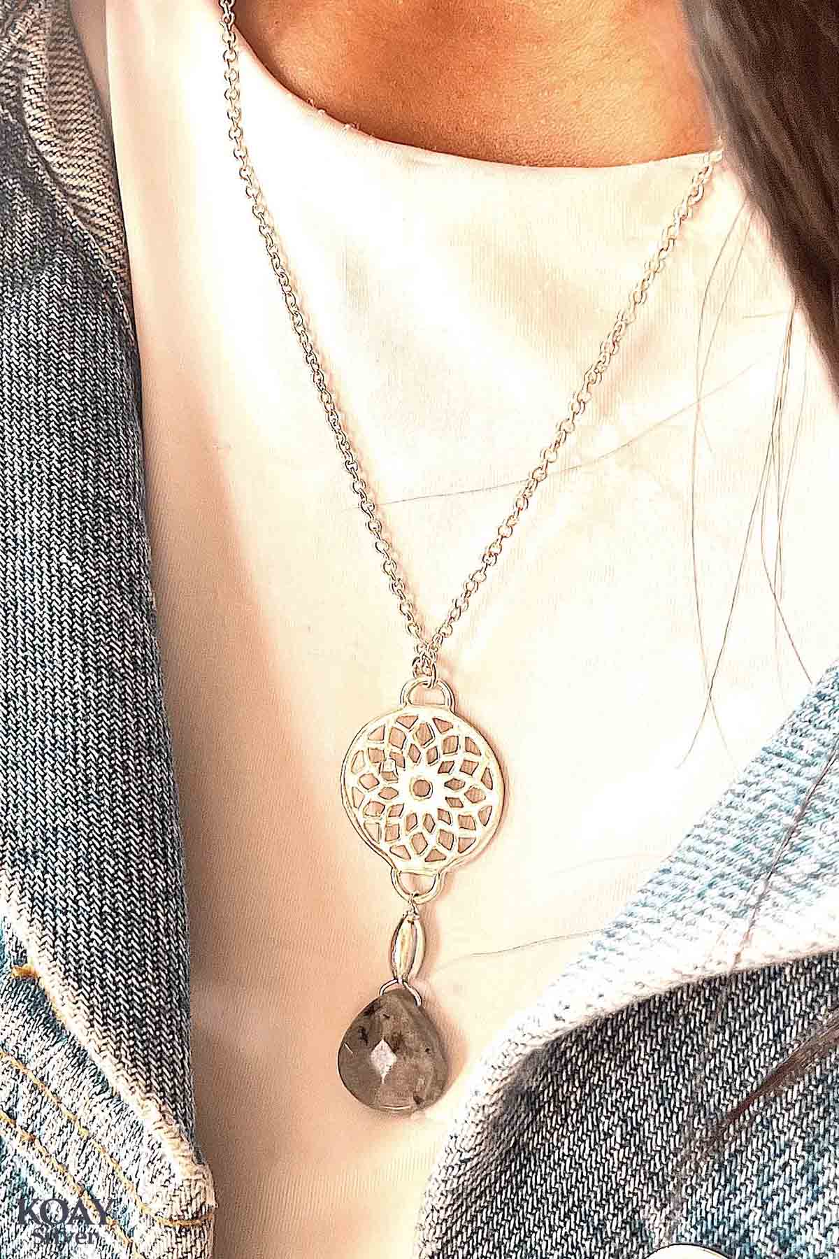 Circle Grey Stone Necklace