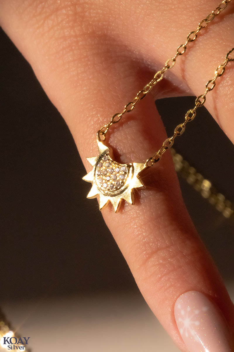 Zircon Sun Necklace GP (03)