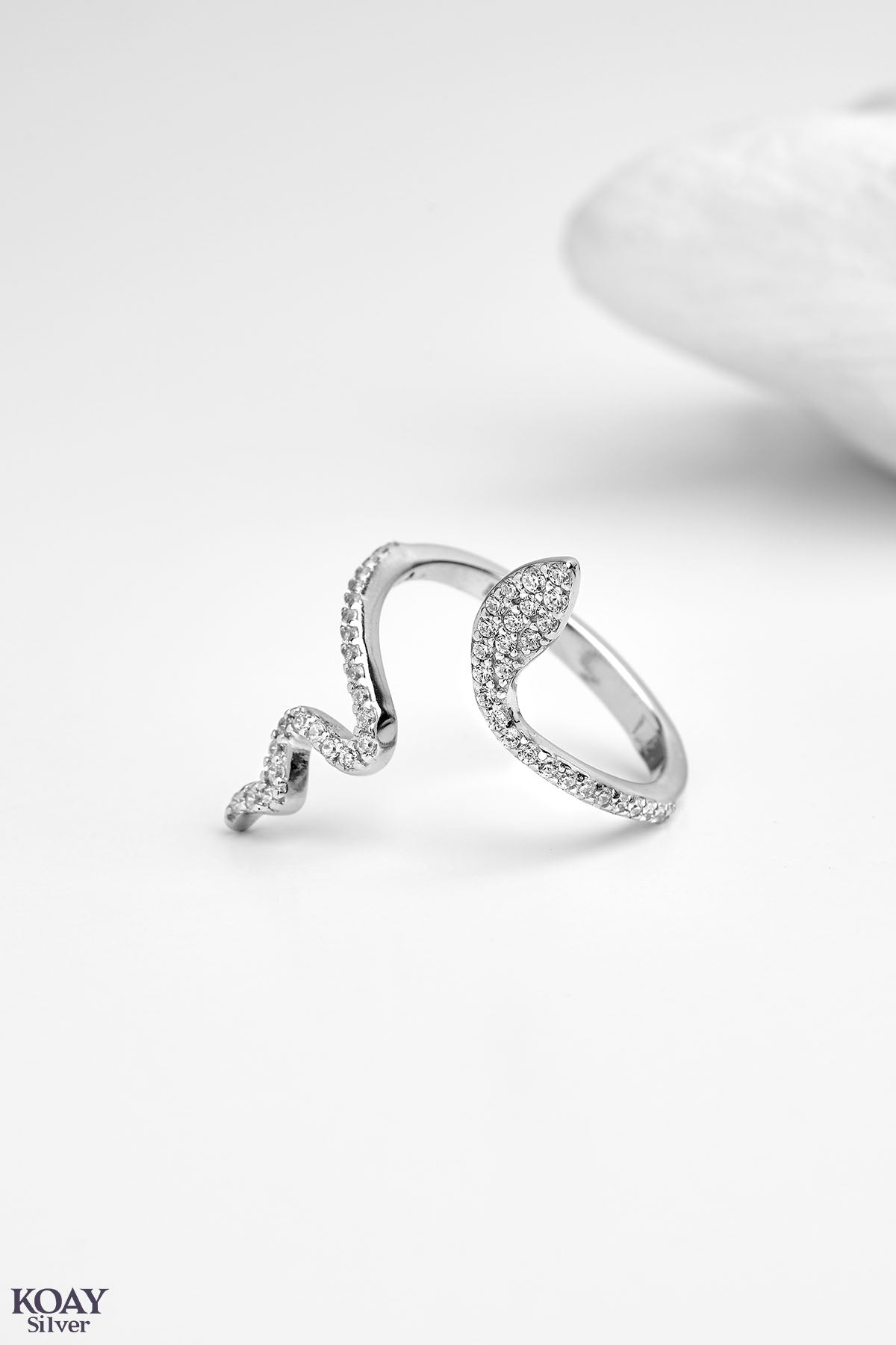 Zircon Snake (03) Ring