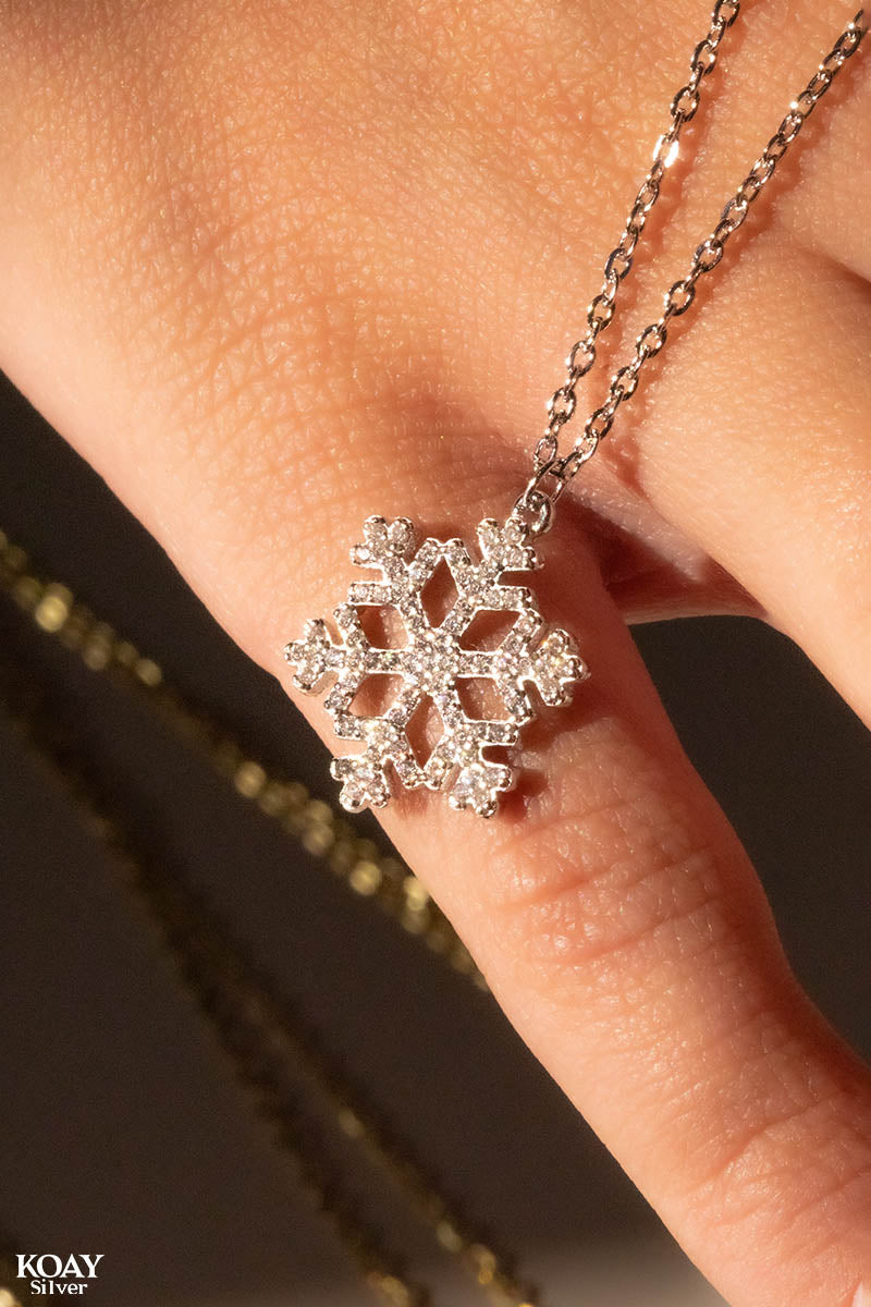 Zircon Snowflake Necklace