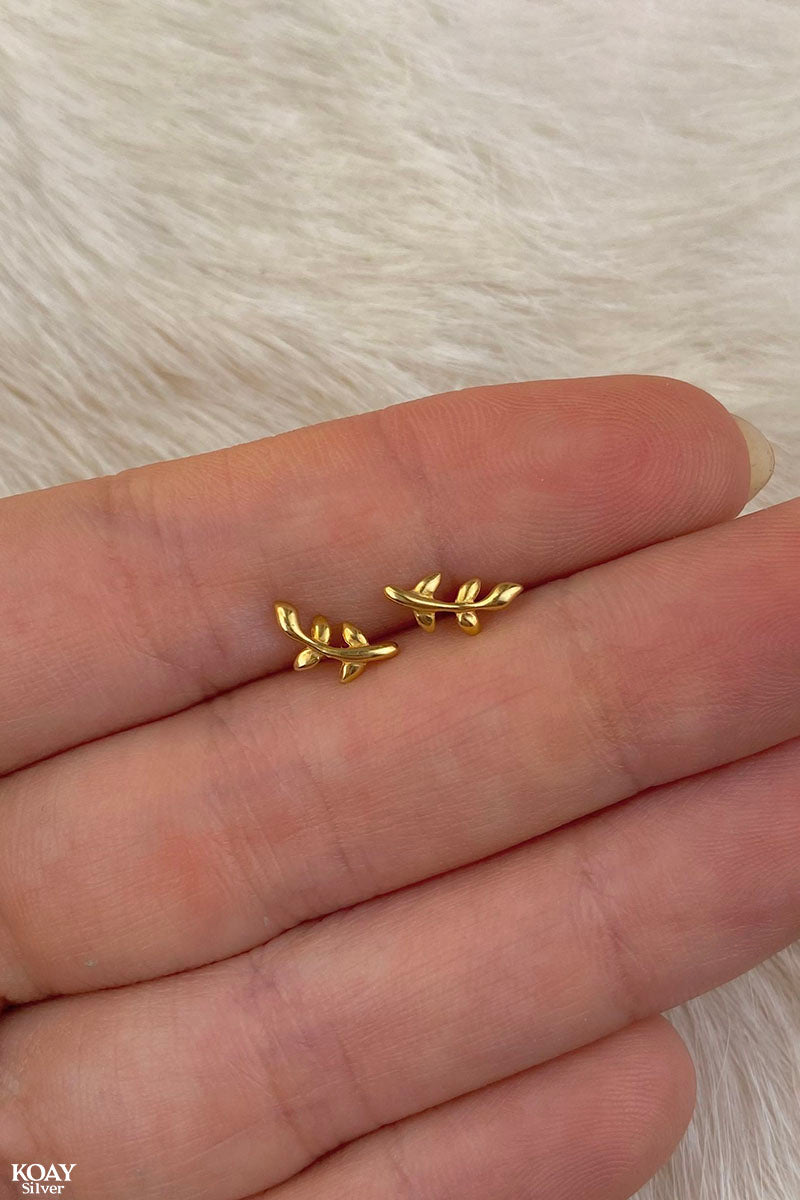 Tiny Leaf Earring GP