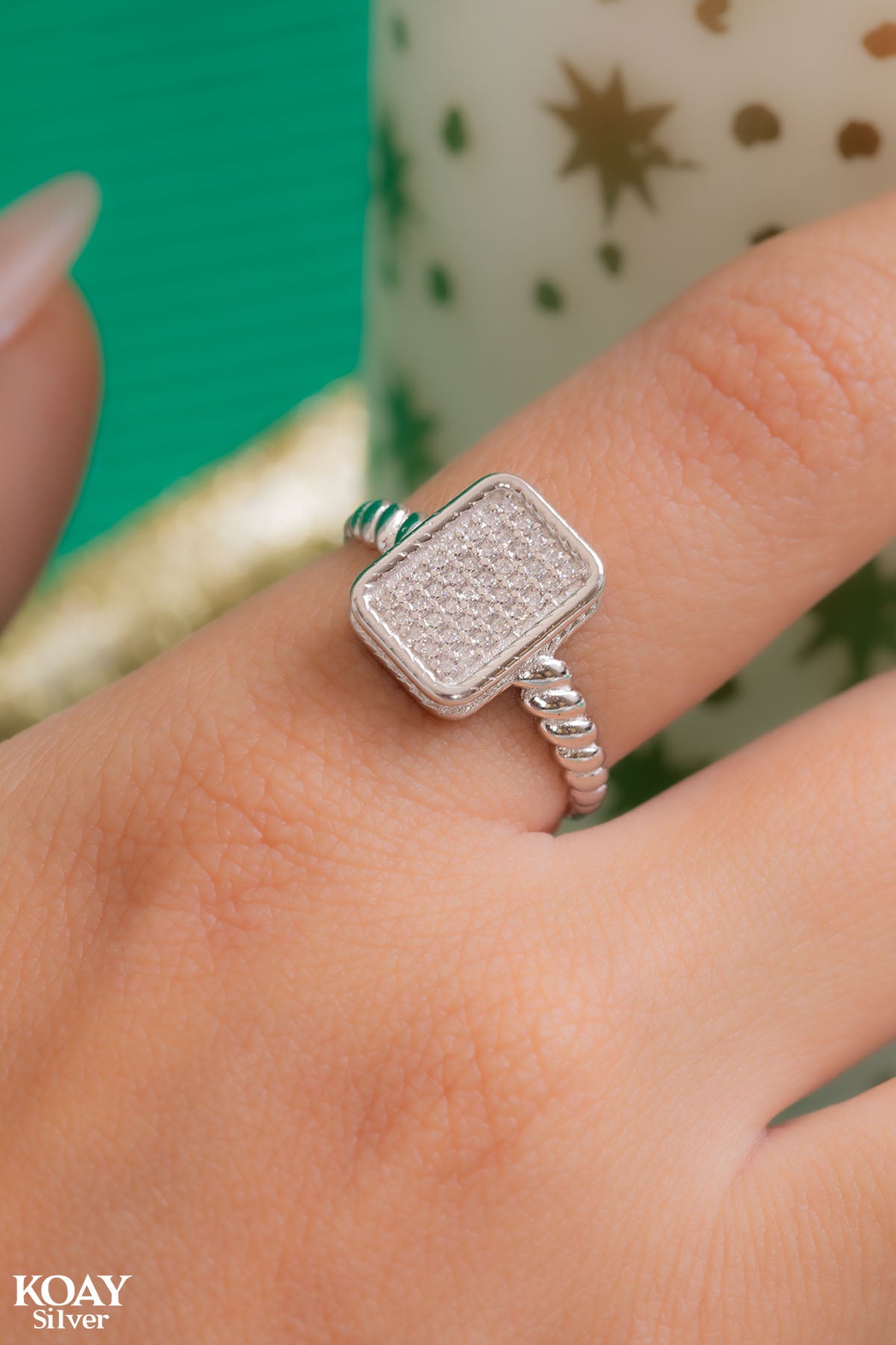 Zircon Ring (075-Rectangle)