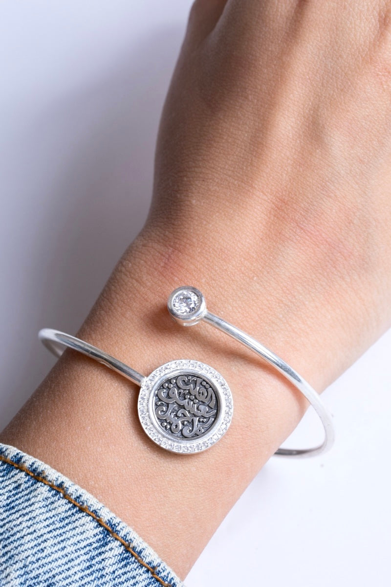 Zircon Circle Bangle