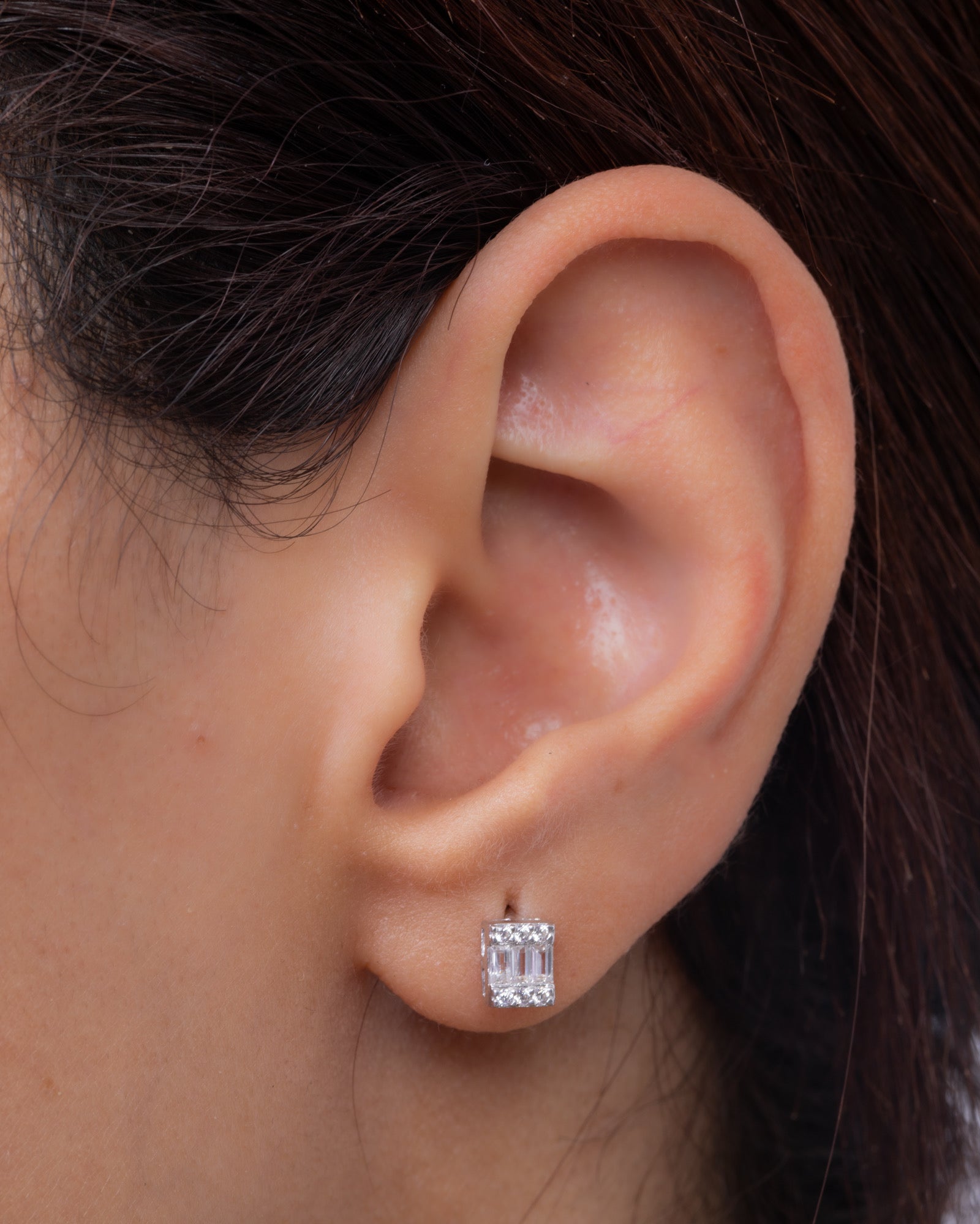 Zircon Diamond (034) Earring