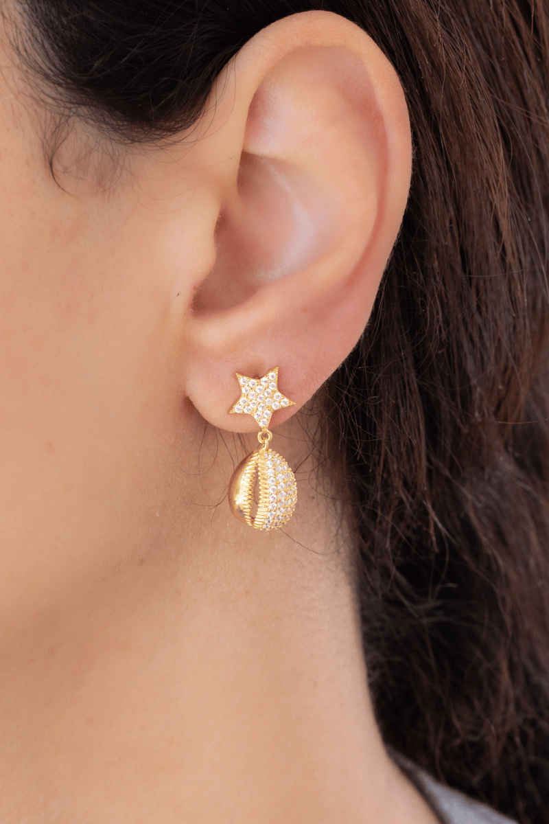 Zircon Star & shell Gold Plated Earring