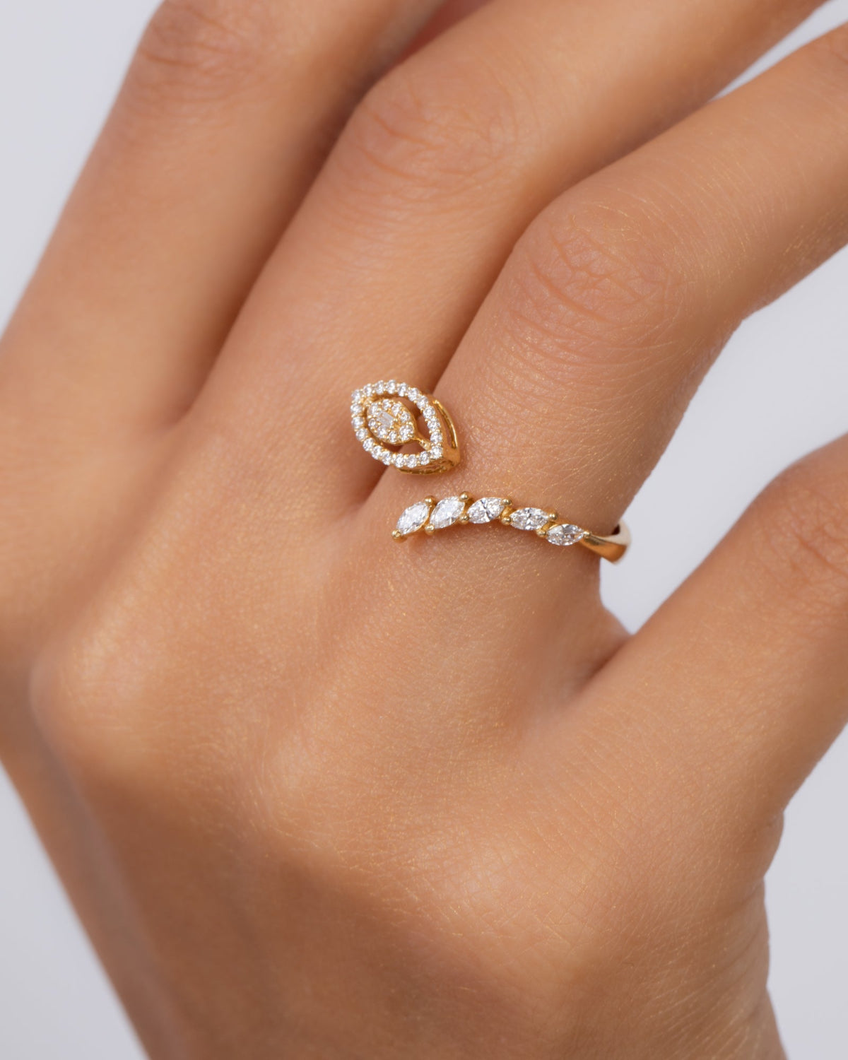 18K Gold Diamond Ring - QA6735