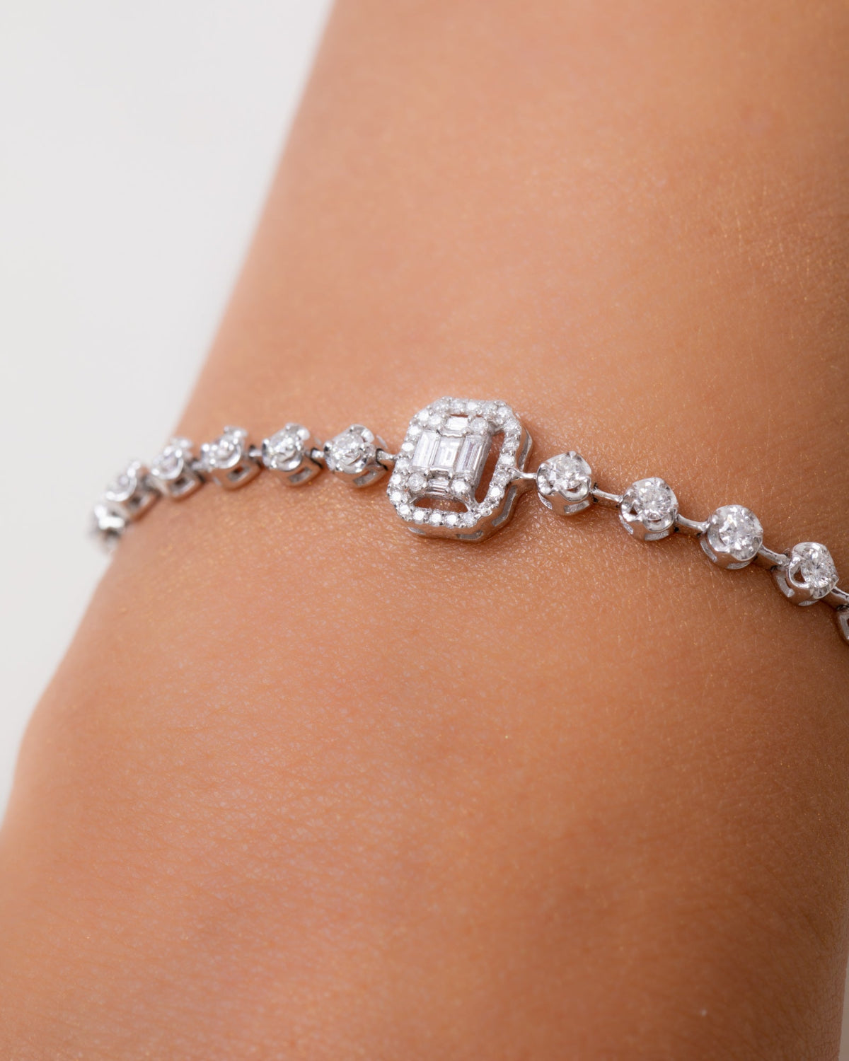 18k Rose gold Diamond Bracelet -  RA7483