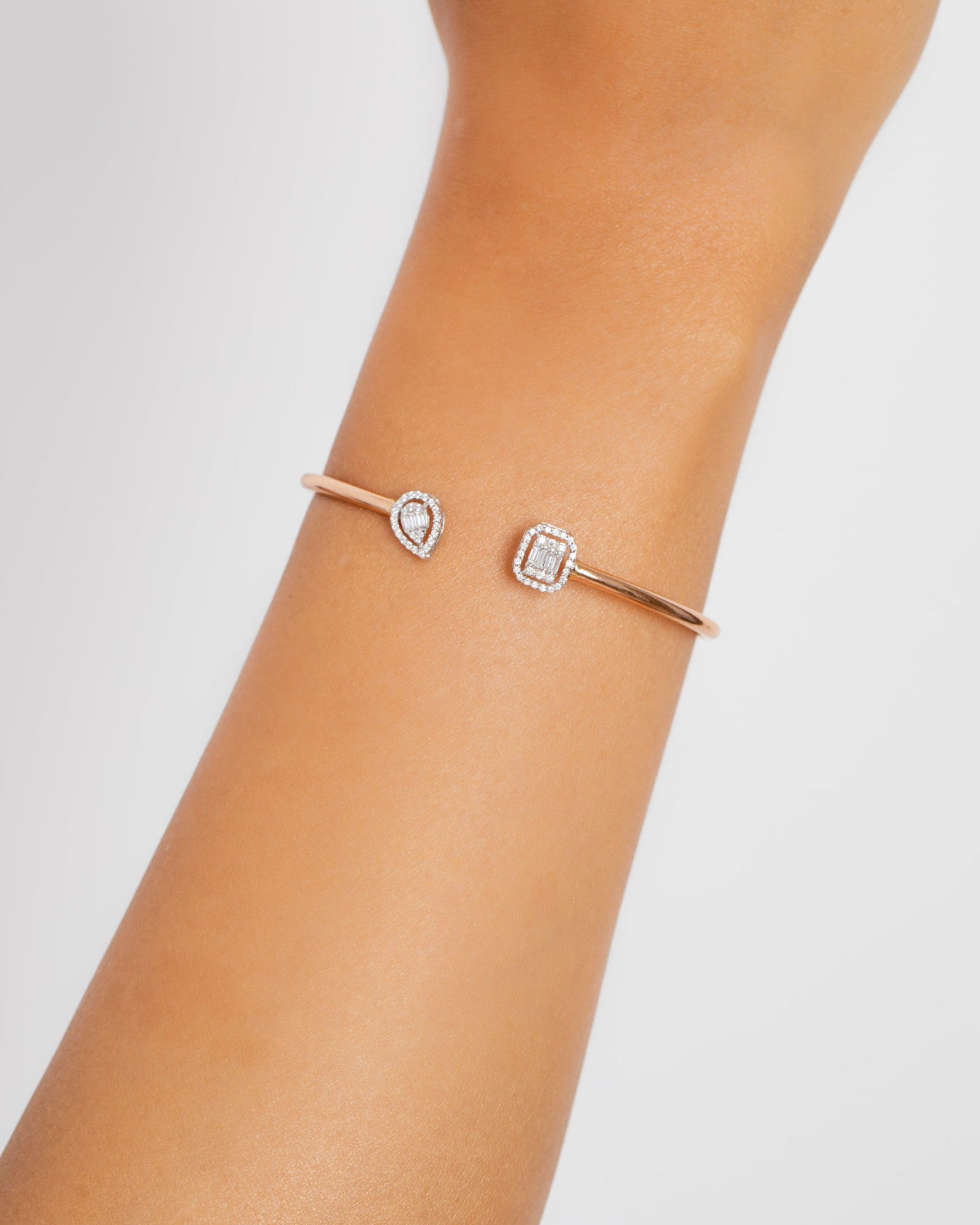 18K Rose Gold Diamond Bangle - RA9259