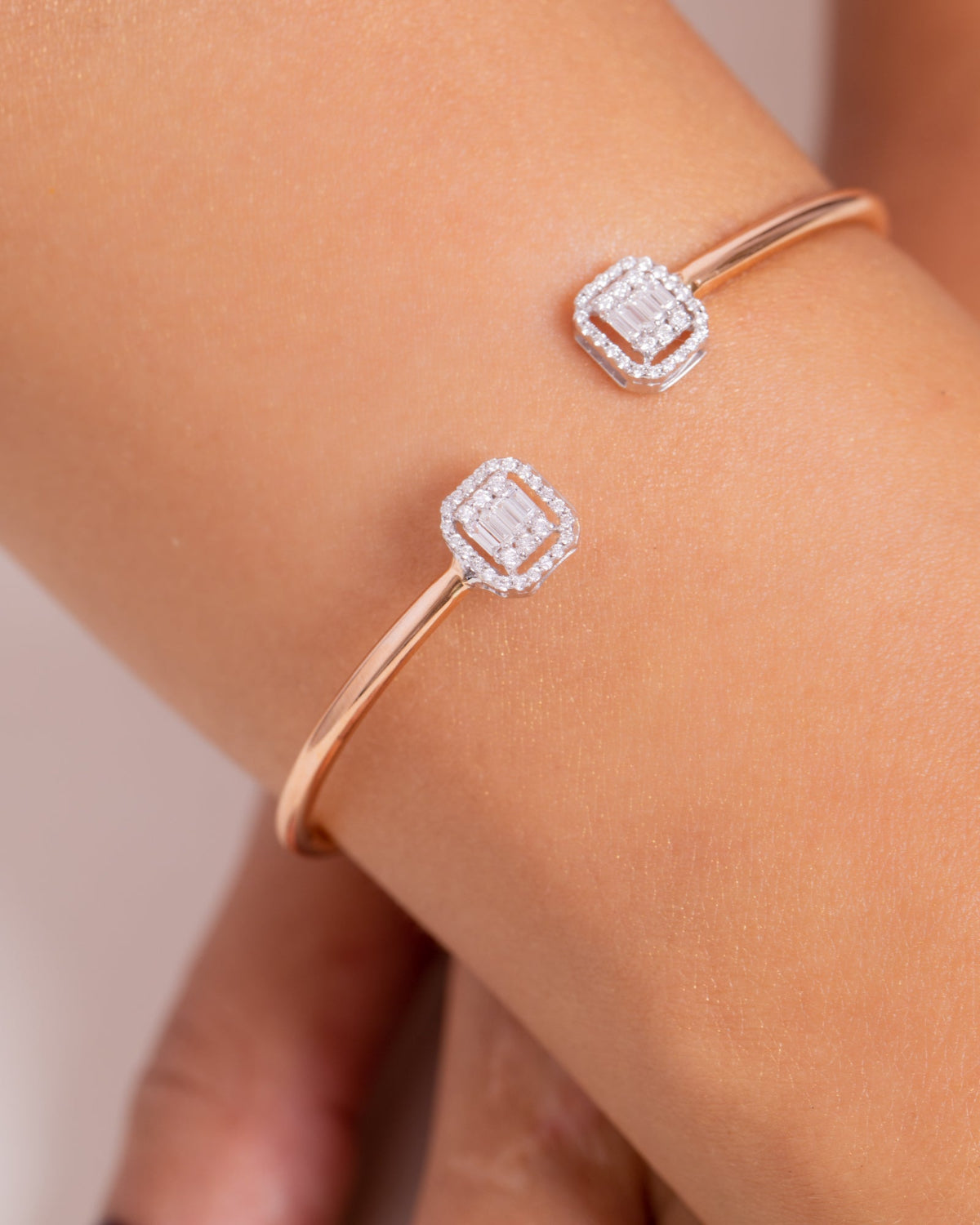 18K Rose Gold Diamond Bangle - RA9257