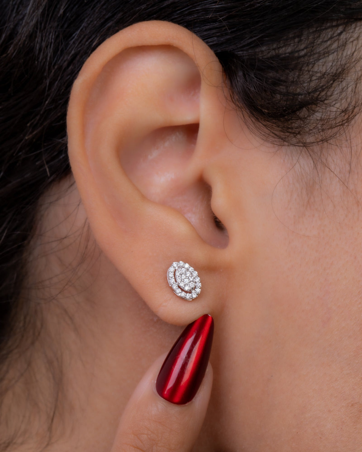 18K White Gold Diamond Earrings - RA7212