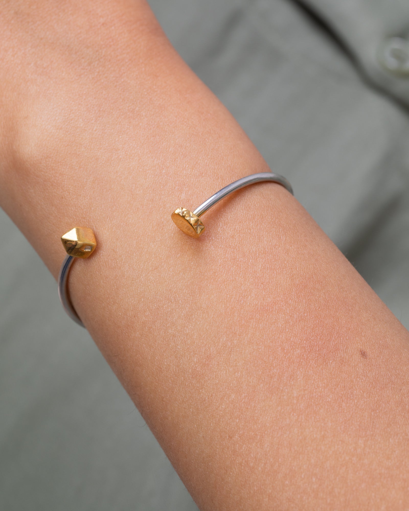 Bangle (011) Mix Gold