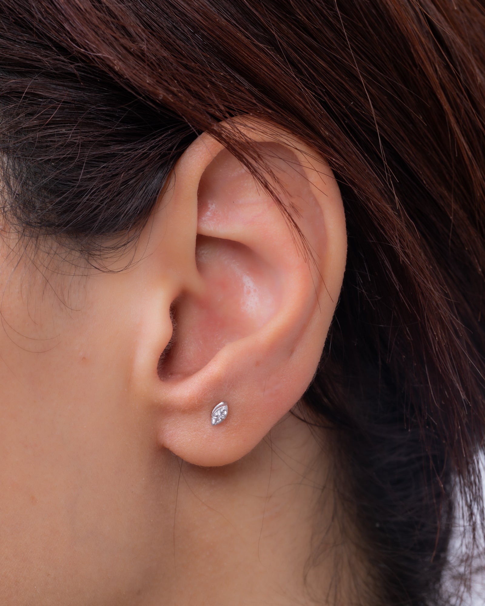 Zircon Oval (07) Earring