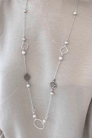 Arabic Circle Pearl (025) Necklace
