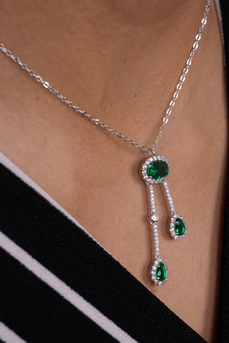 Zircon Oval (06) Green Necklace