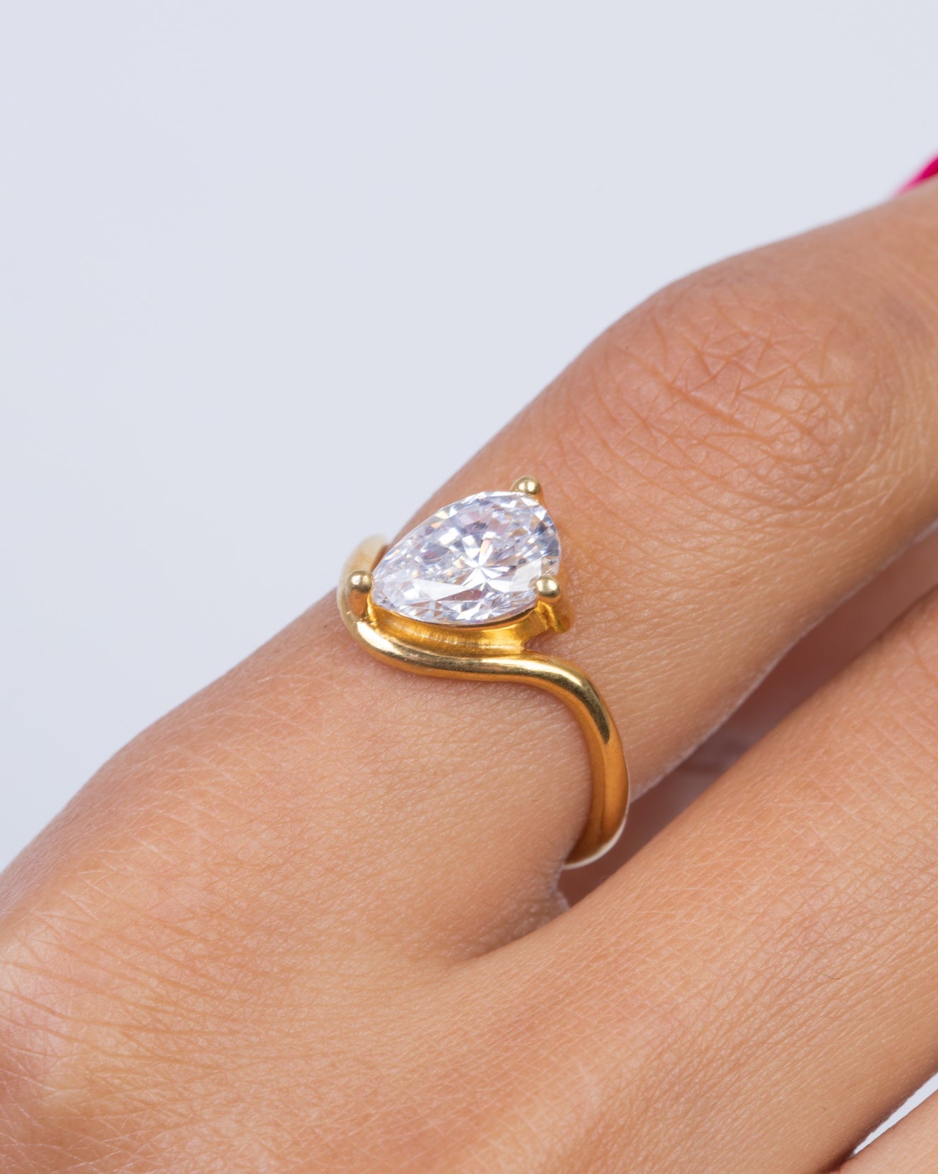 Zircon Oval (011) Gold Plated Ring