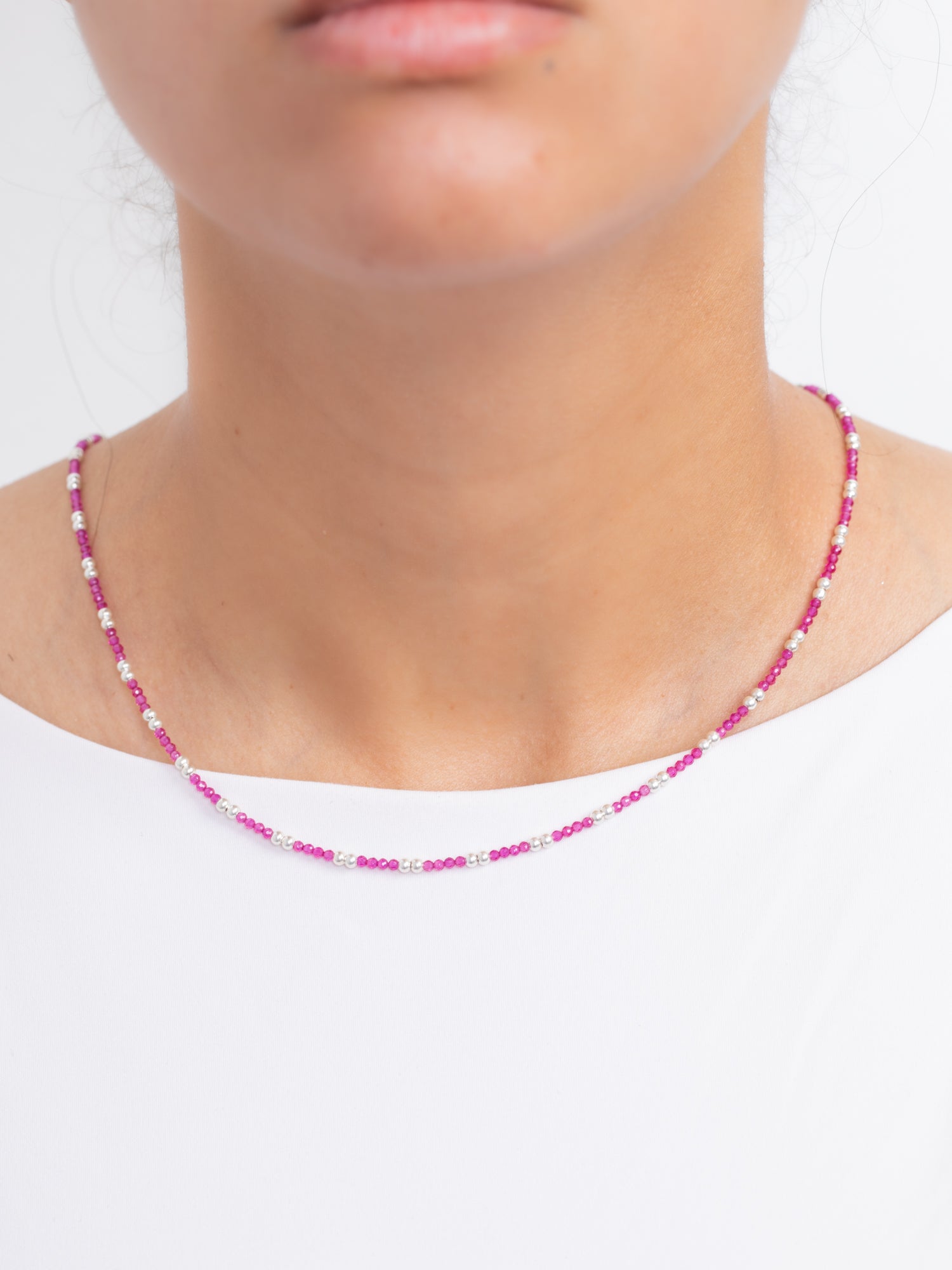 small fuchsia stones Necklace