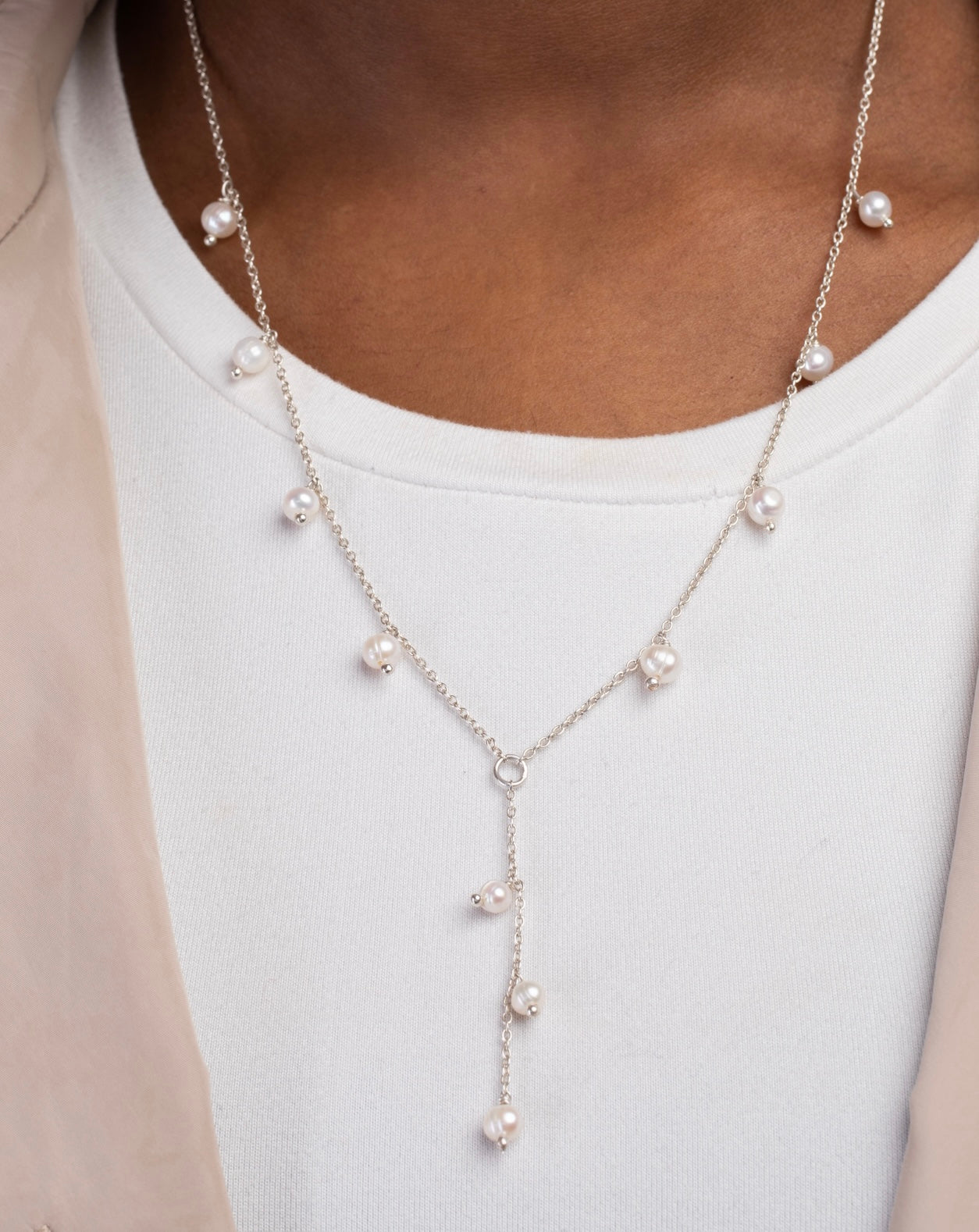 Dropped Pearl Necklace