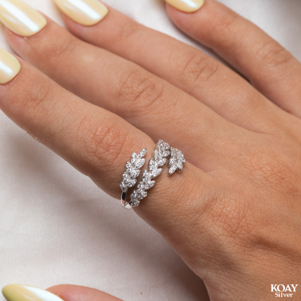 Zircon Leaf (02) Ring