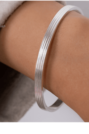 Hammered (05) Bangle