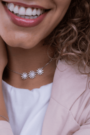 Zircon Three Flowers Necklace