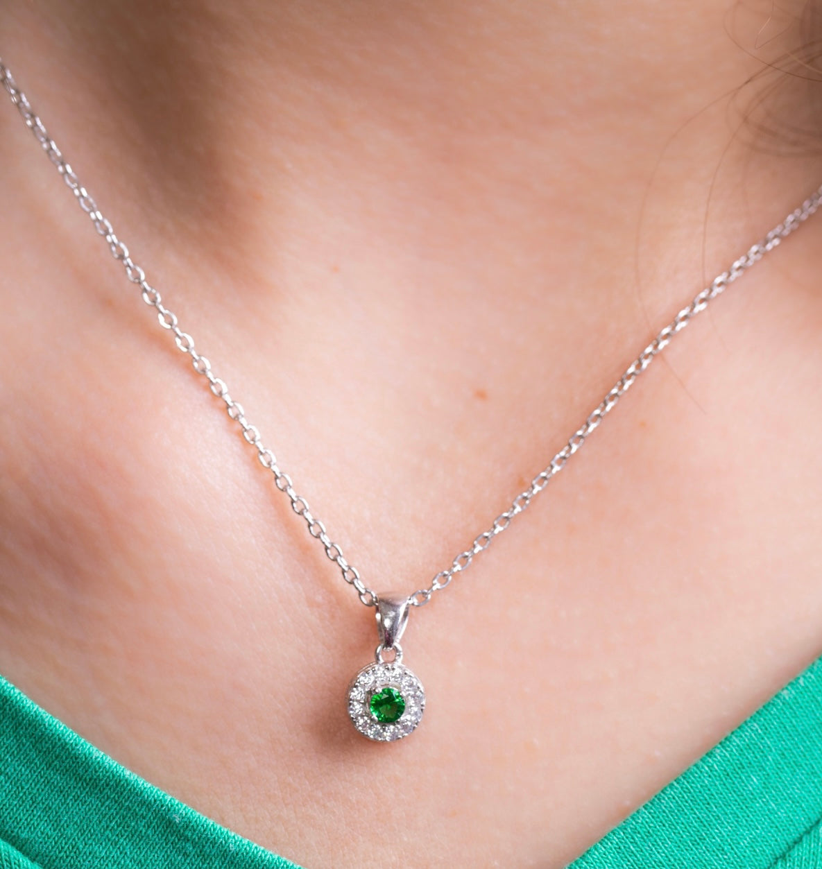 Circle Zircon Green N