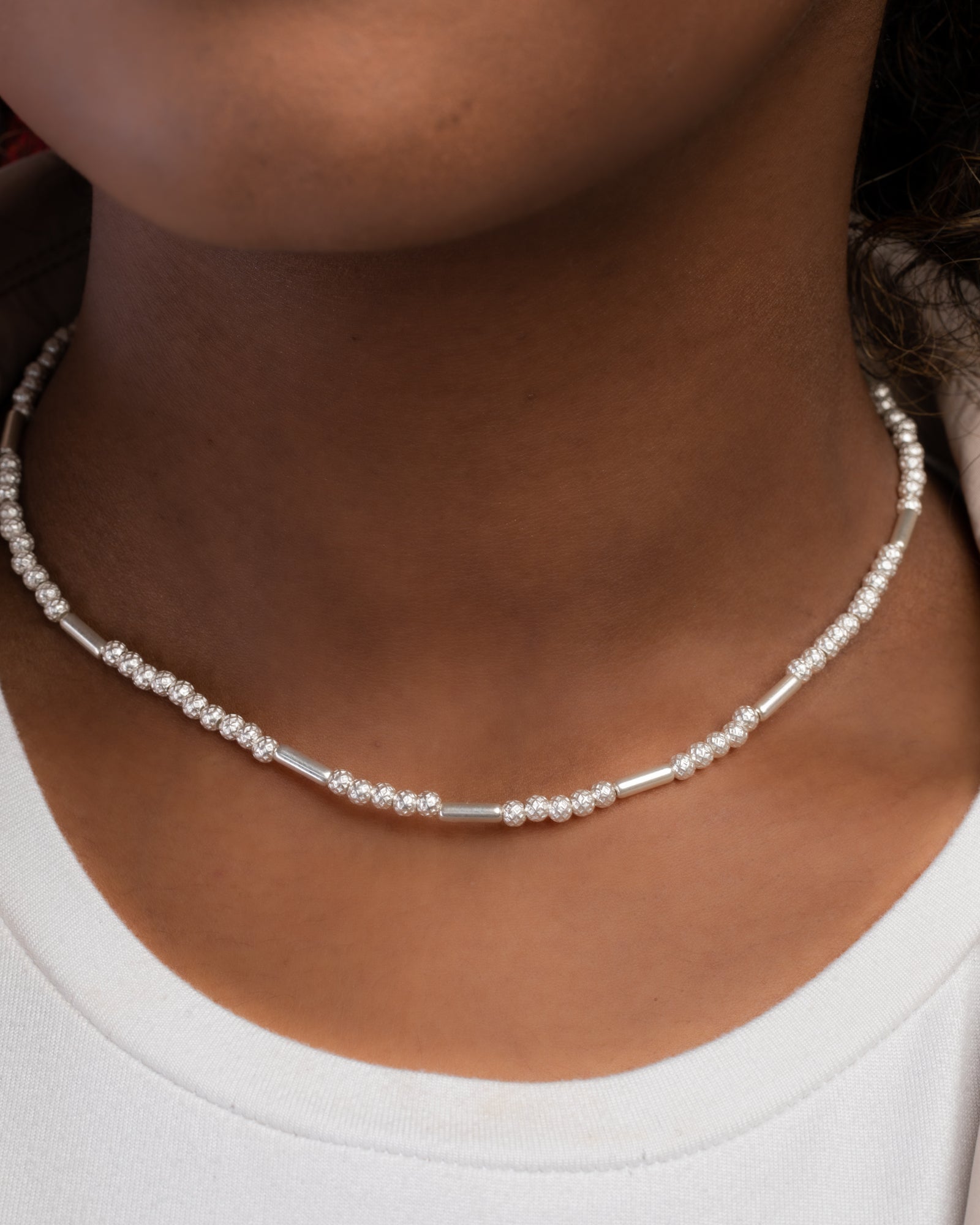 Silver Balls and Ts Necklace 01