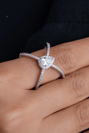 Zircon Oval (06) Ring