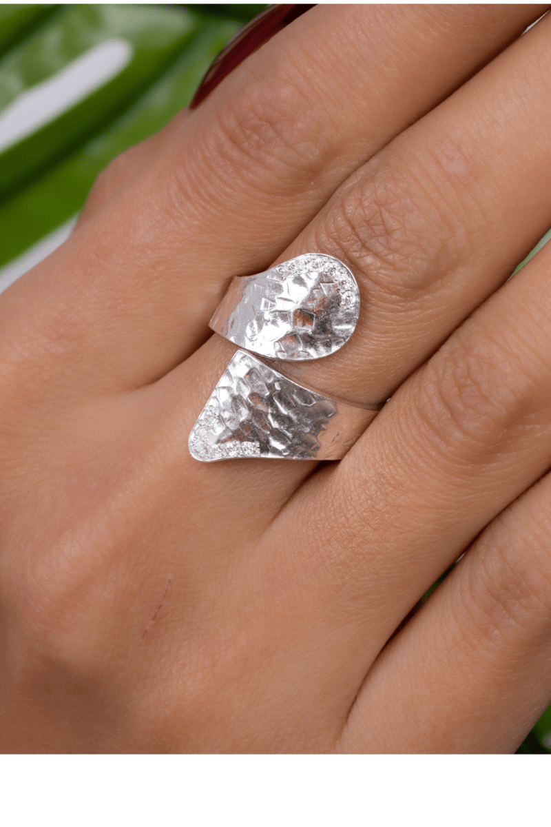 Zircon Bedouin Wave (05) Ring