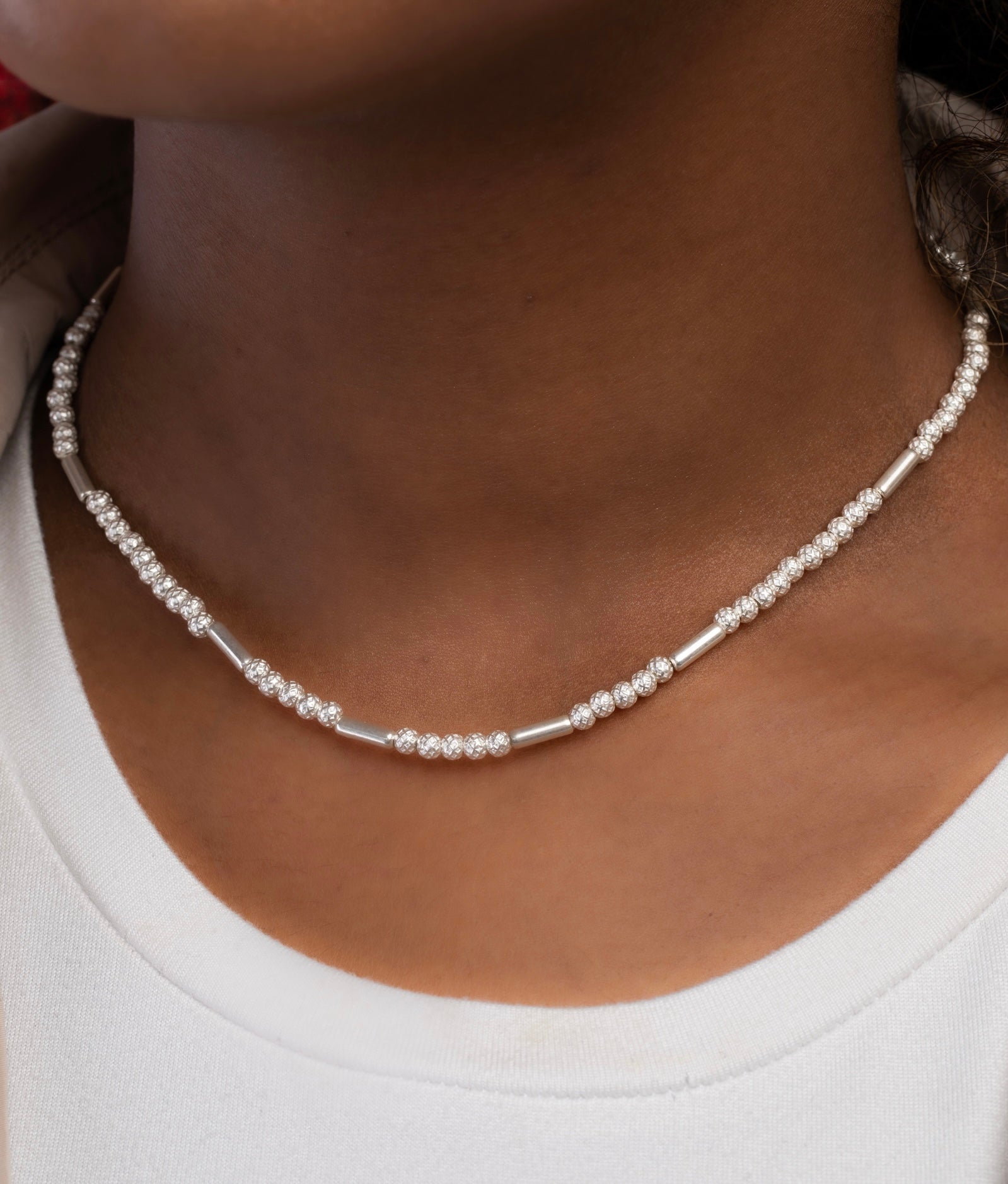Silver Balls and Ts Necklace 01