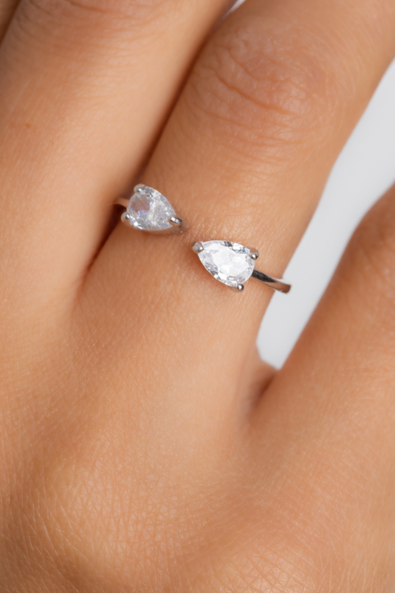 Zircon Double Oval Ring