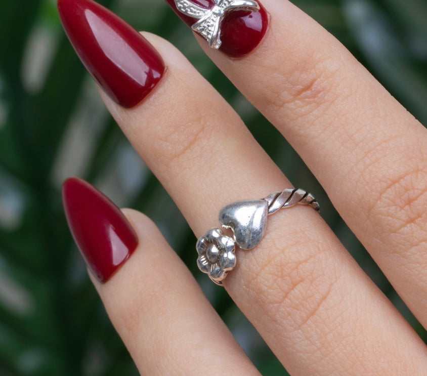 Heart & Flower Knuckle