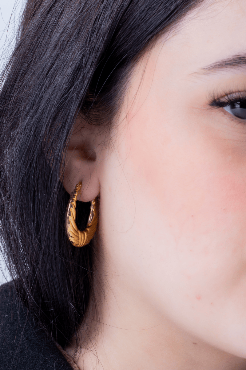 Bulky Wavy (01) Gold Plated Earring