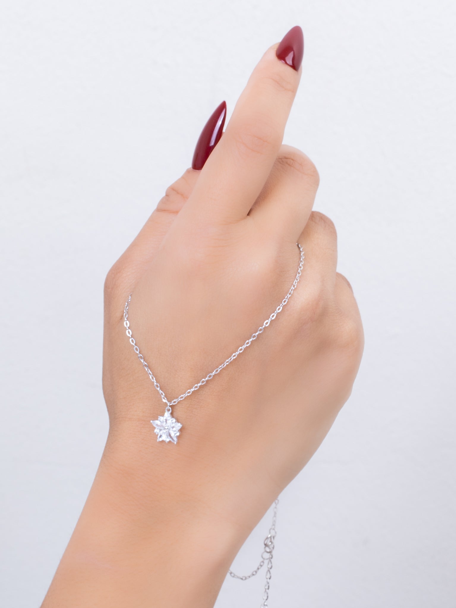 Zircon Flower (02) Necklace
