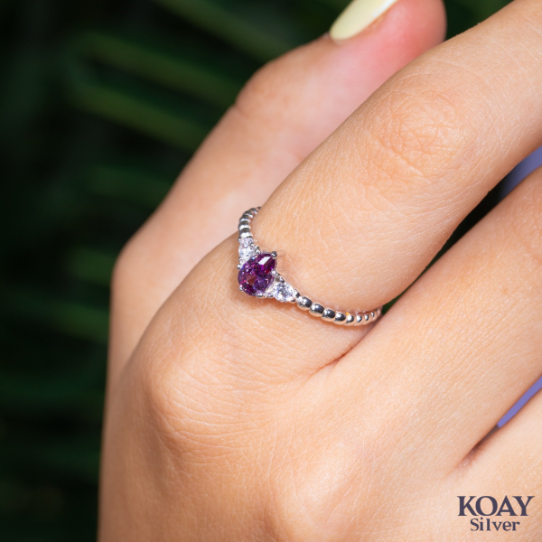 Purple Oval Zircon Ring