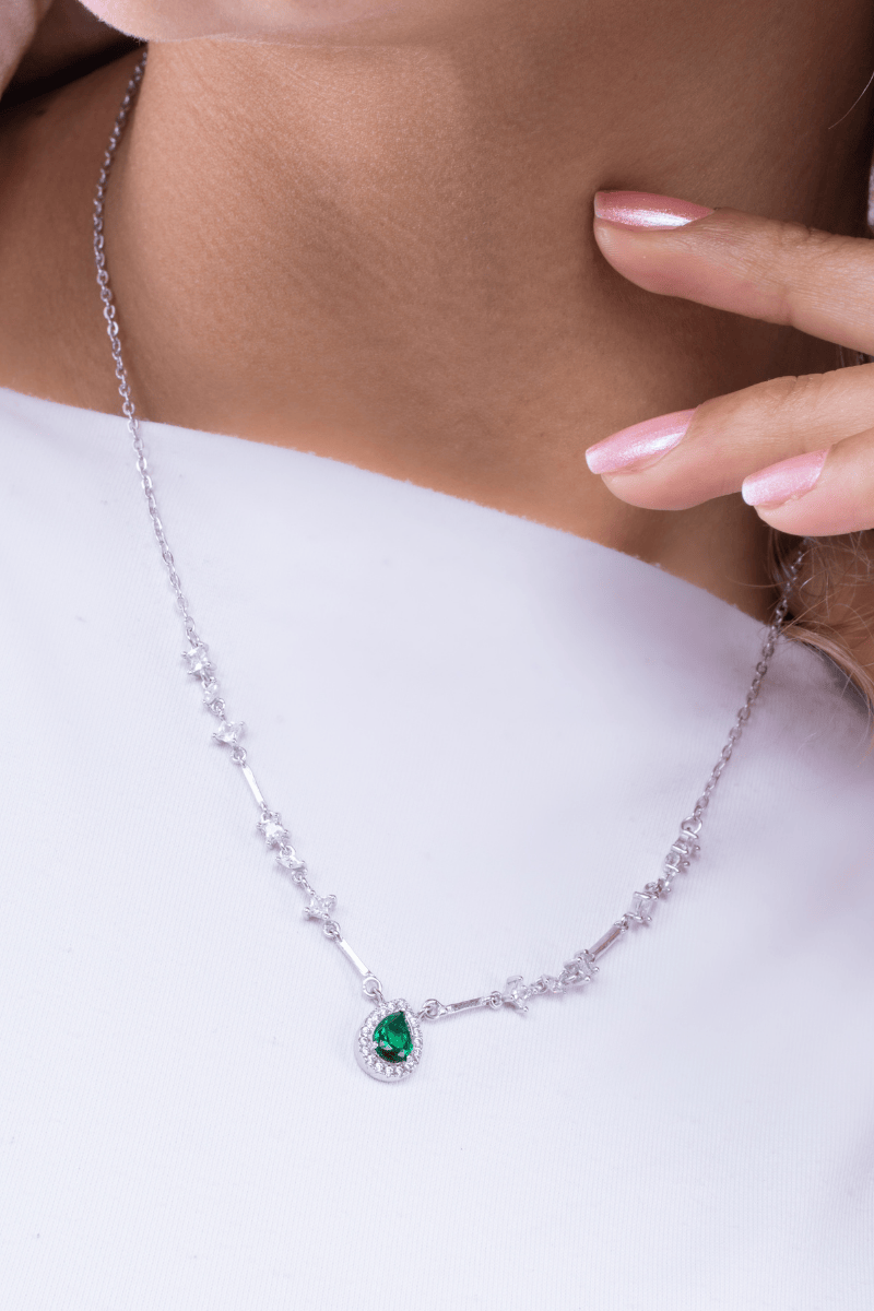 Zircon Oval Green (05) Necklace
