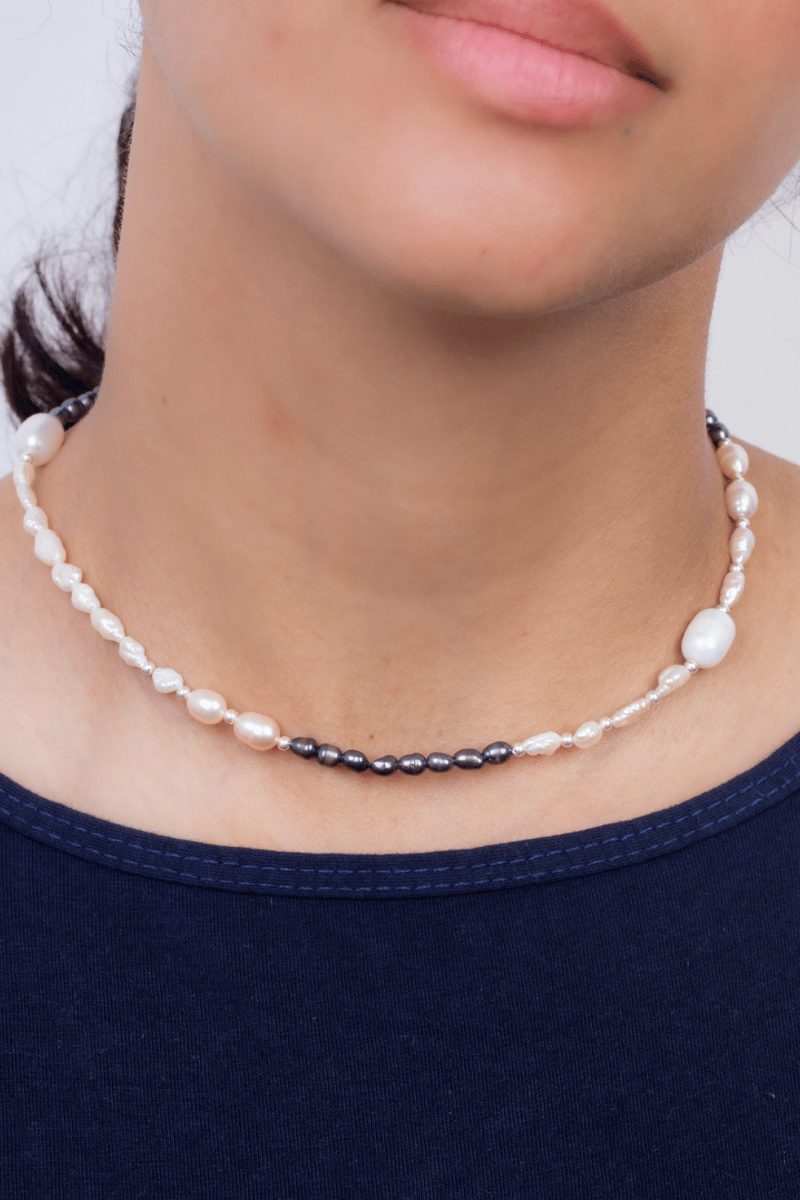 Black Pearl Necklace