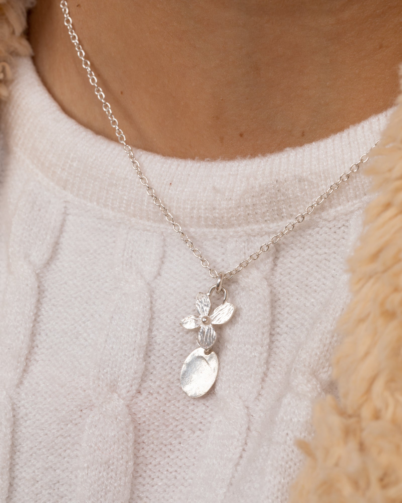 Flower & Barq Necklace