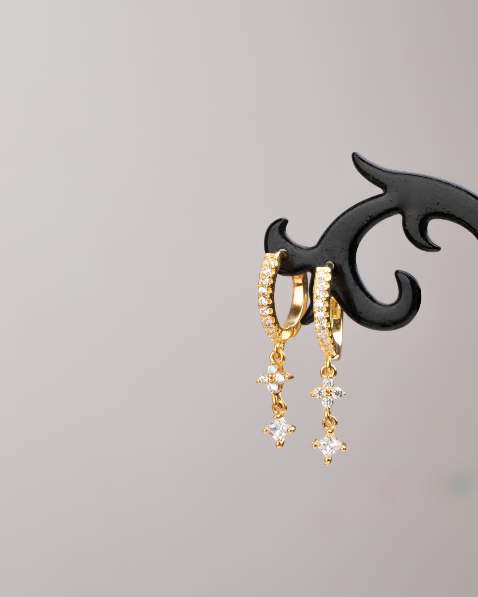 Zircon Flower Hoop Gold Plated (03) E