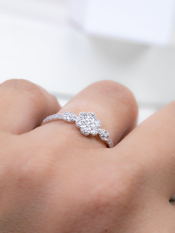 Zircon Flower (01) Ring