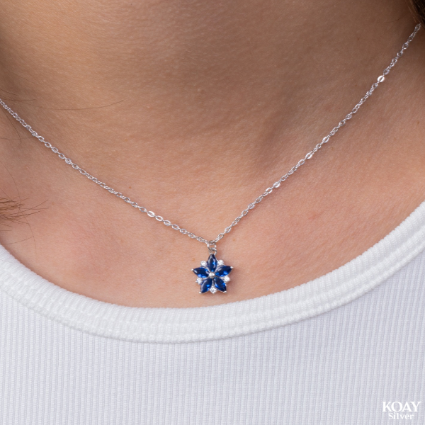 Blue Zircon Flower (01)  Necklace
