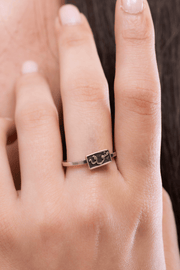 Arabic Shooq (011) Ring