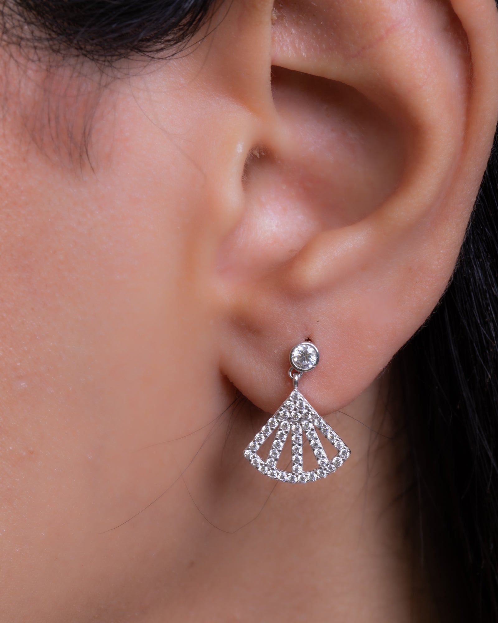 Tiny Zircon  Lotus E