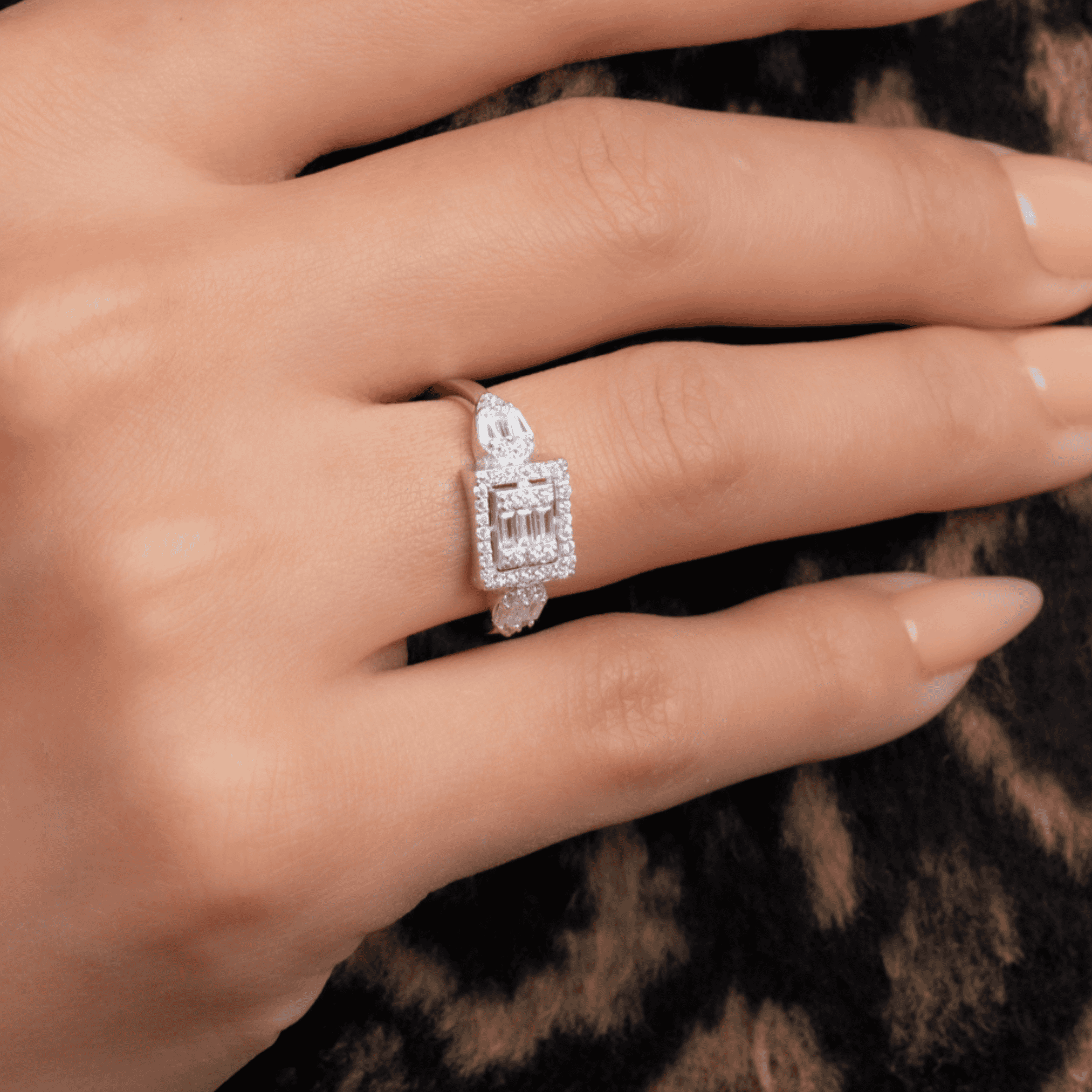 Zircon Diamond (01) Ring