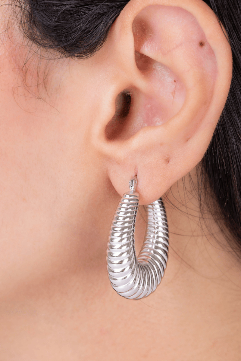 Bulky Wavy (07) Earring