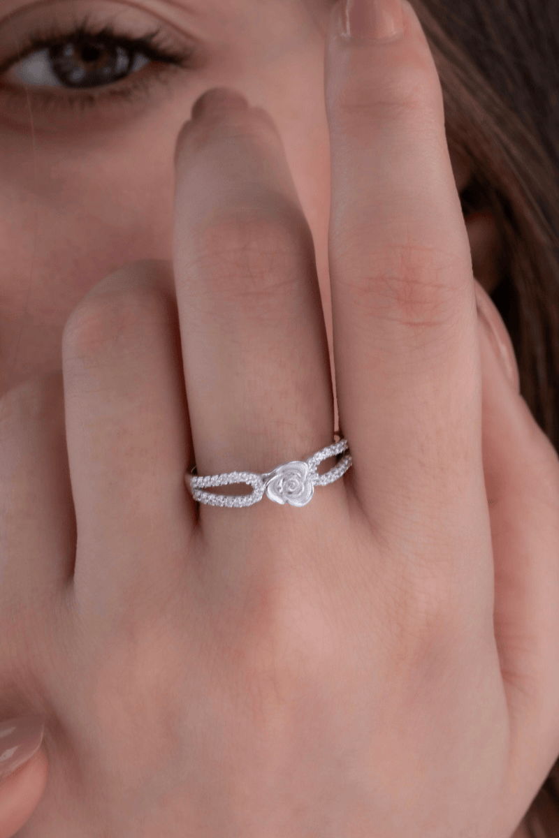 Zircon Flower (04) Ring