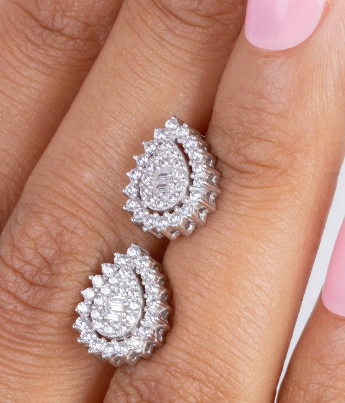 Zircon Oval (05) Earring