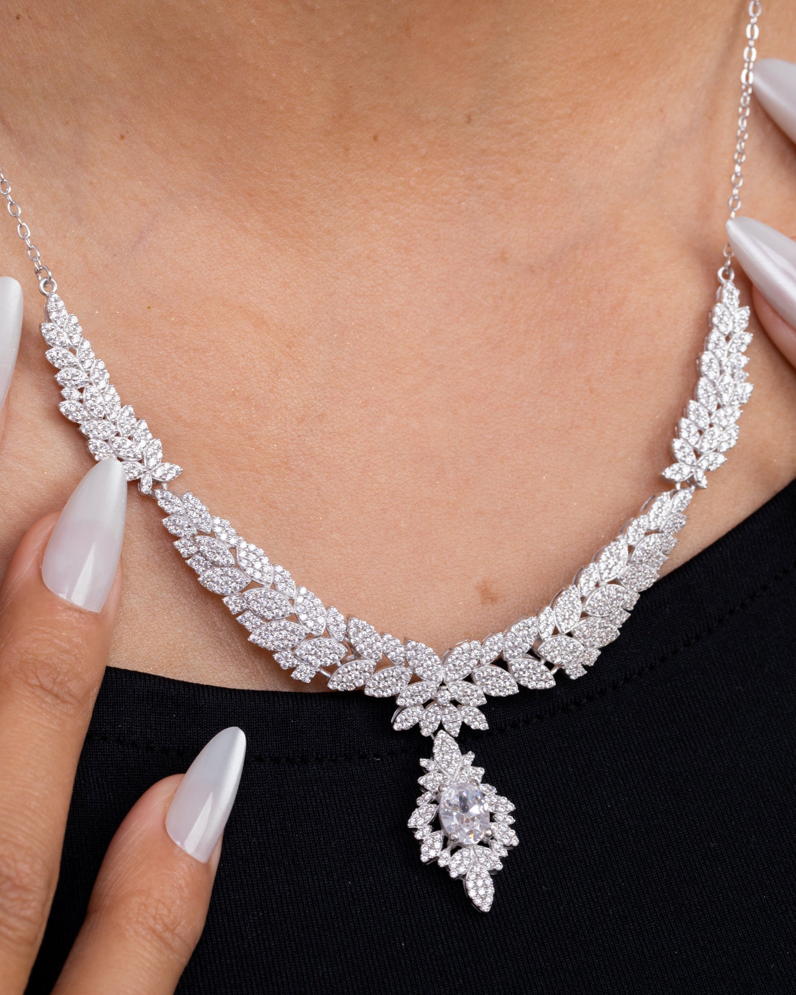 Zircon Elegant Vintage Necklace