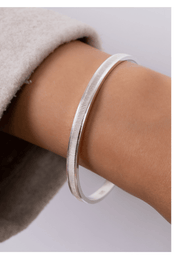 Hammered (06) Bangle